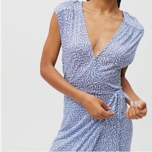 Urban Outfitters Women's Zina Wrap V-Neck Midi Dress